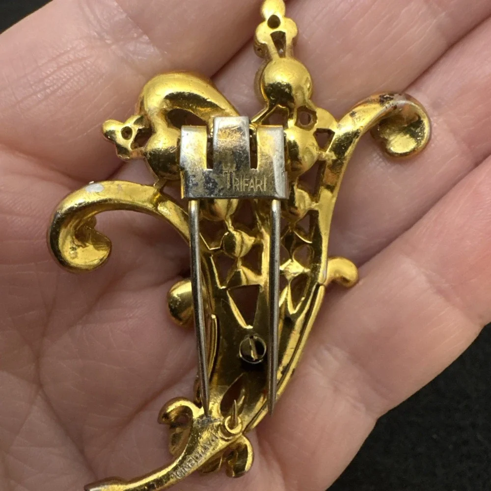 Trifari A Philippe Empress Eugenie Gold Pave & Pearls Floral Spray Pin Fur Clip